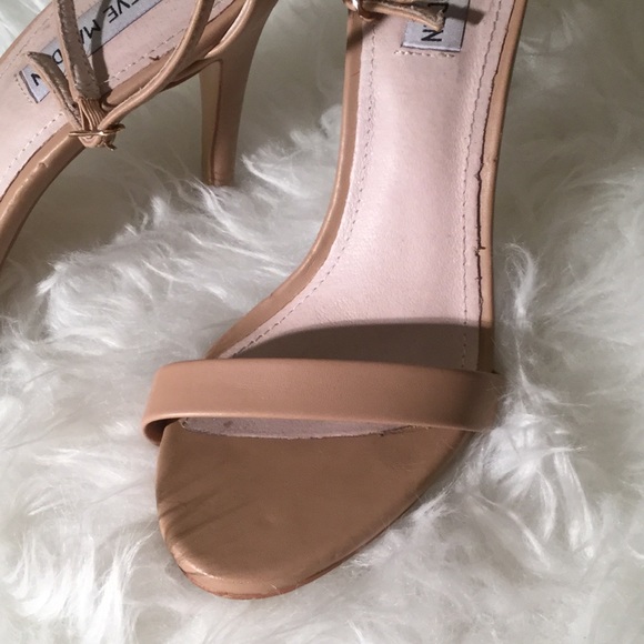 Steve Madden heels 9 M - Picture 2 of 8